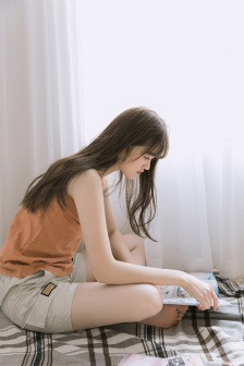 《漂亮的女邻居》三级