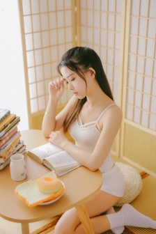 被黑化大佬喂养中(快穿)飞翼